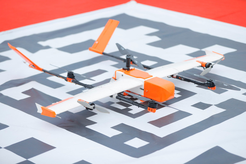 UAV tham gia van chuyen trong y te. Anh: BVCC