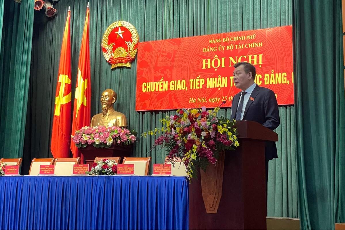 Dong chi Nguyen Duc Phong - Pho Bi thu Dang uy Chinh phu phat bieu tai hoi nghi. Anh: Thanh Binh