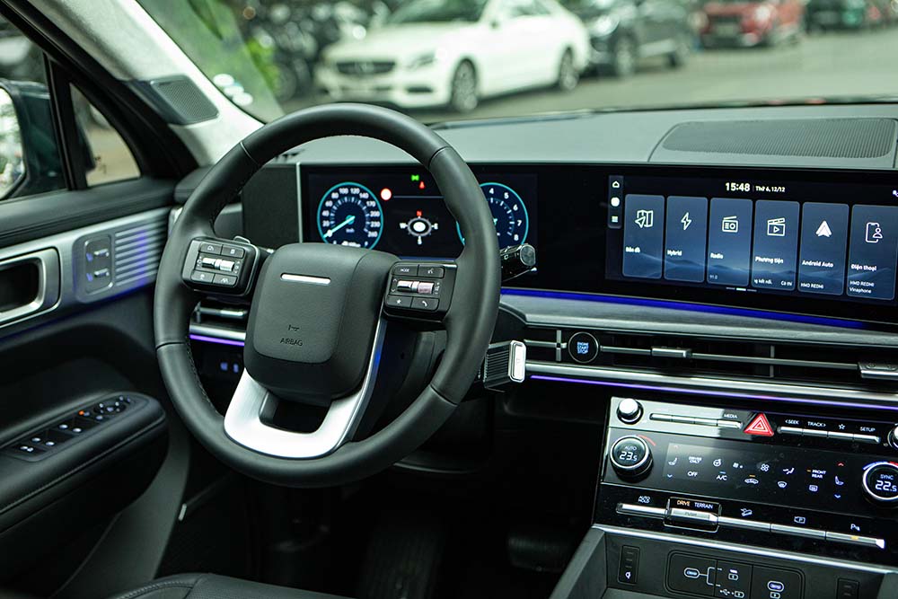 Man hinh doi huong ve nguoi lai giup qua trinh lai xe thuan tien hon. Anh: Hyundai