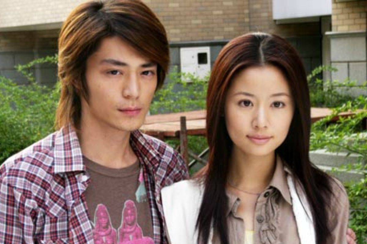 Lam Tam Nhu y Hoac Kien Hoa en la pelicula 'Tau dien ngam' en 2005. Foto: Productor