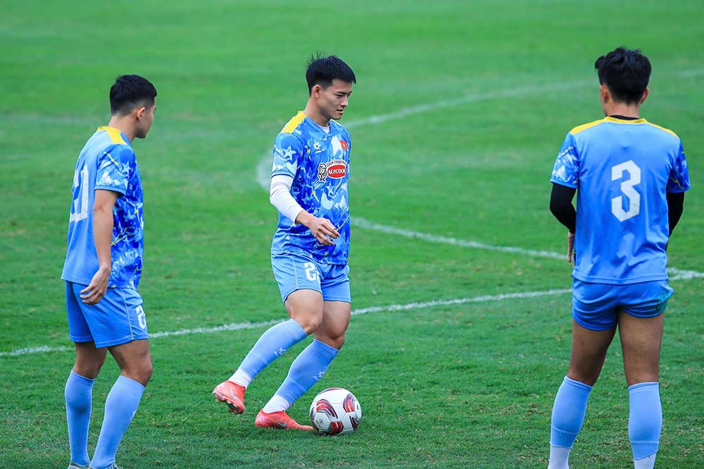 U23 Vietnam will have their final training session before the training day in Qatar. Photo: Minh Dan