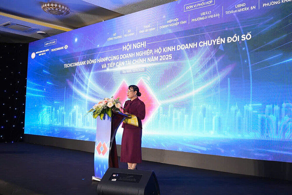 Hoi nghi Techcombank dong hanh cung ho kinh doanh chuyen doi so va tiep can tai chinh 2025. Ảnh: Techcombank