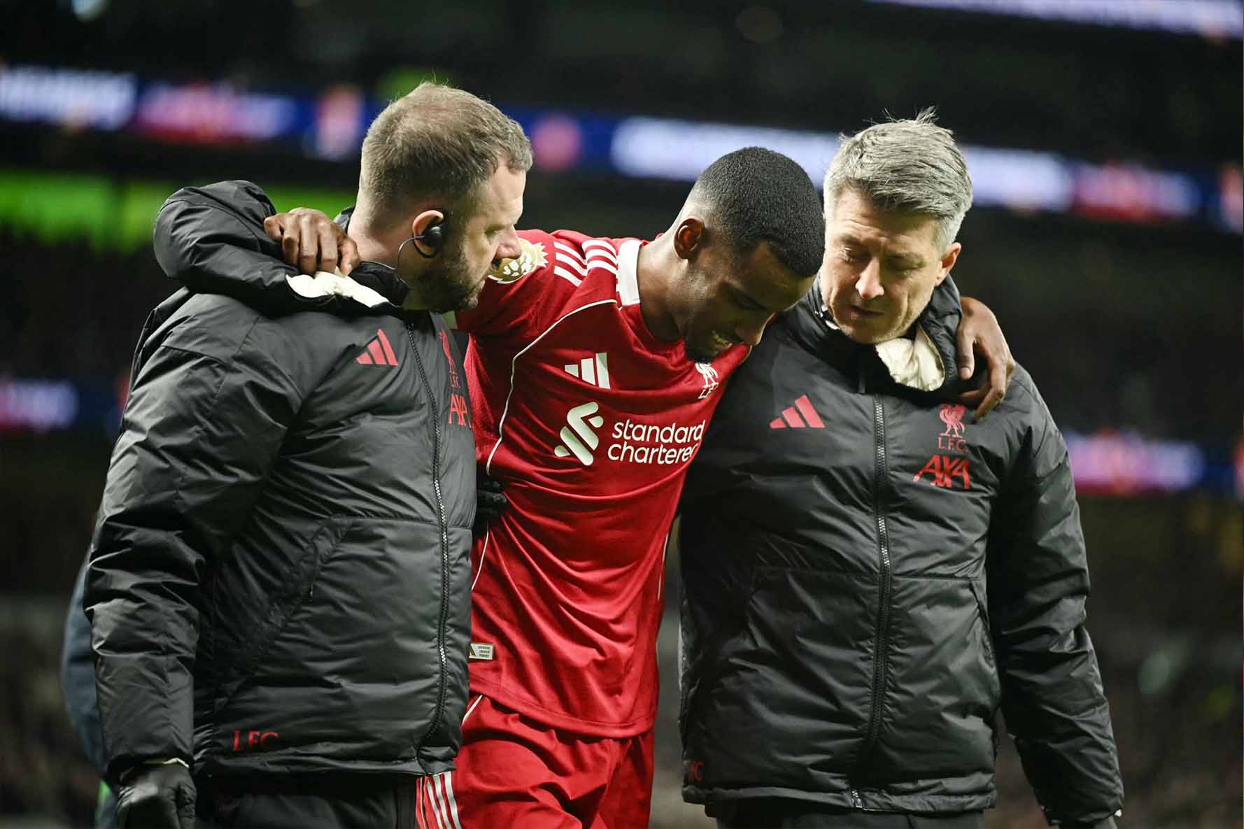 Alexander Isak's injury leaves a big hole in Liverpool's attack. Photo: AFP