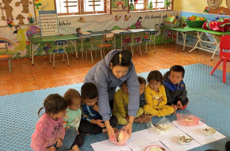 Educacion 24h: Se espera que el nivel de subsidio especial sea el mas alto hasta el 85%; Irresponsabilidad del subdirector. Foto: Khanh Linh