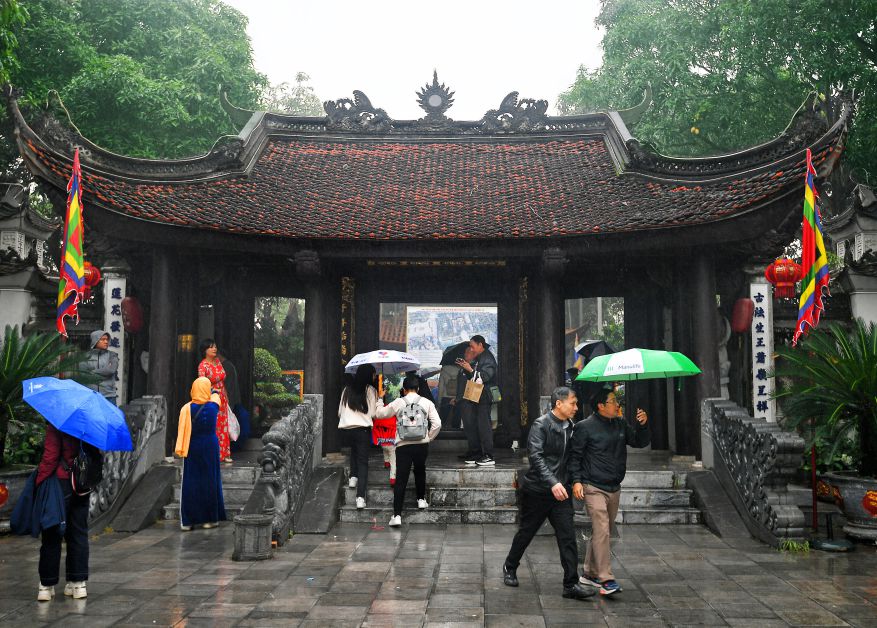 Den Do o Bac Ninh, tho cac vi vua nha Ly. Anh: Viet Van