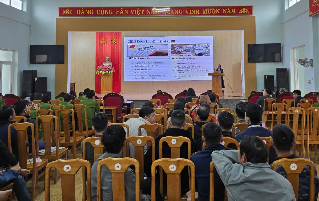 Conference scene. Photo: Cong Sang