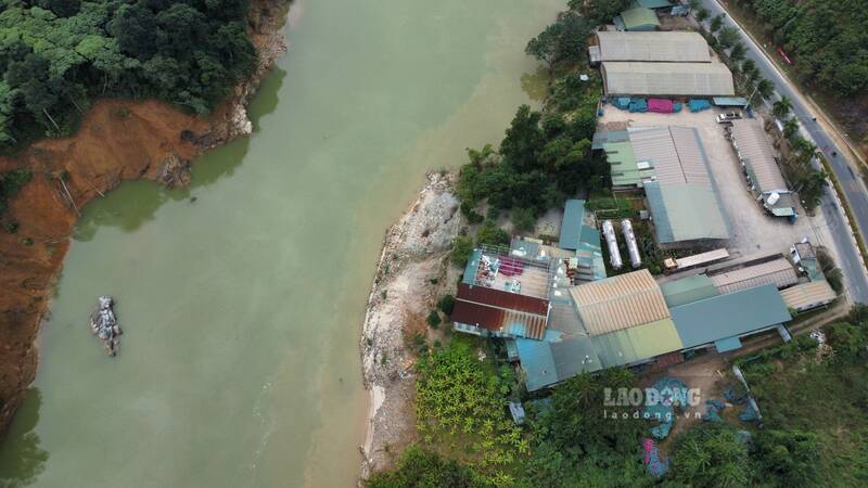 Khu nha xuong cua Cong ty