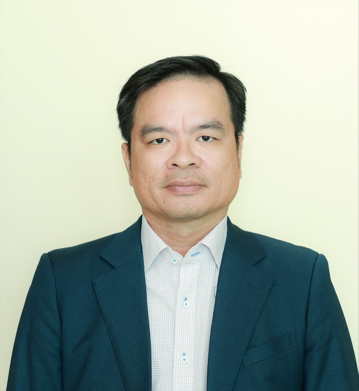 Dong chi Vuong Phu Binh.