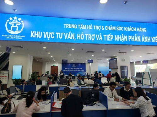 Hà Nội tái cấu trúc 293 thủ tục hành chính, tiết kiệm hơn 1.650 tỉ đồng mỗi năm. Ảnh: Minh Hạnh 
