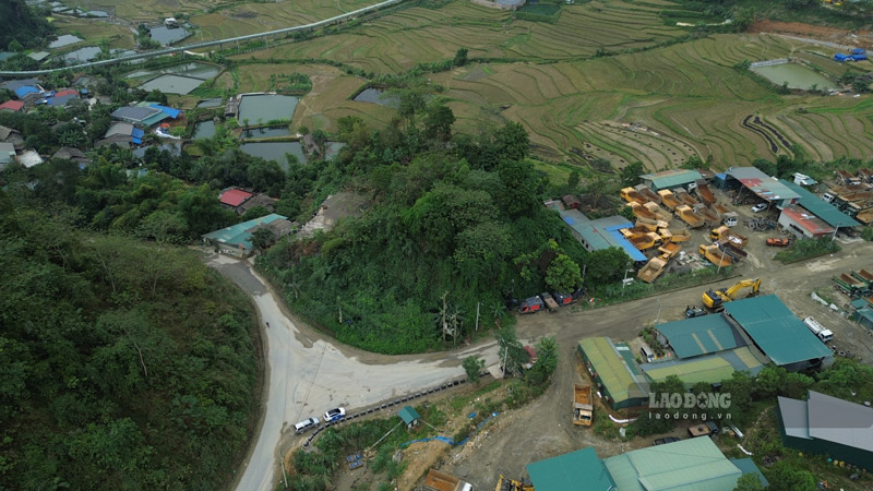 Khong con canh tu tap, dung leu bat truoc cong mo dong Ta Phoi o xa Hop Thanh, tinh Lao Cai. Anh: Dinh Dai