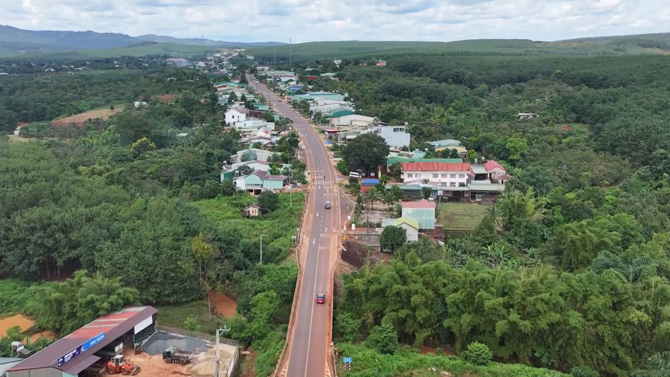 Nhung canh rung cao su bat ngan, vuon dieu, sau rieng o xa Ia Krel. Anh: Hoang Long 