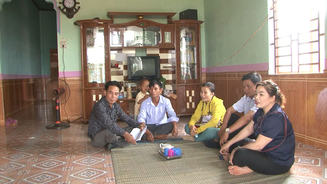 Tu vung dat kho khan, tren dia ban da xuat hien nhieu nhan to tich cuc trong xay dung kinh te, nong thon moi. Anh: Hoang Long 