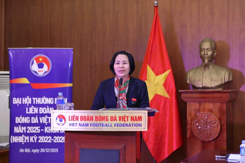 Ba Le Thi Hoang Yen - Pho Cuc truong Cuc The duc the thao dong gop y kien. Anh: VFF