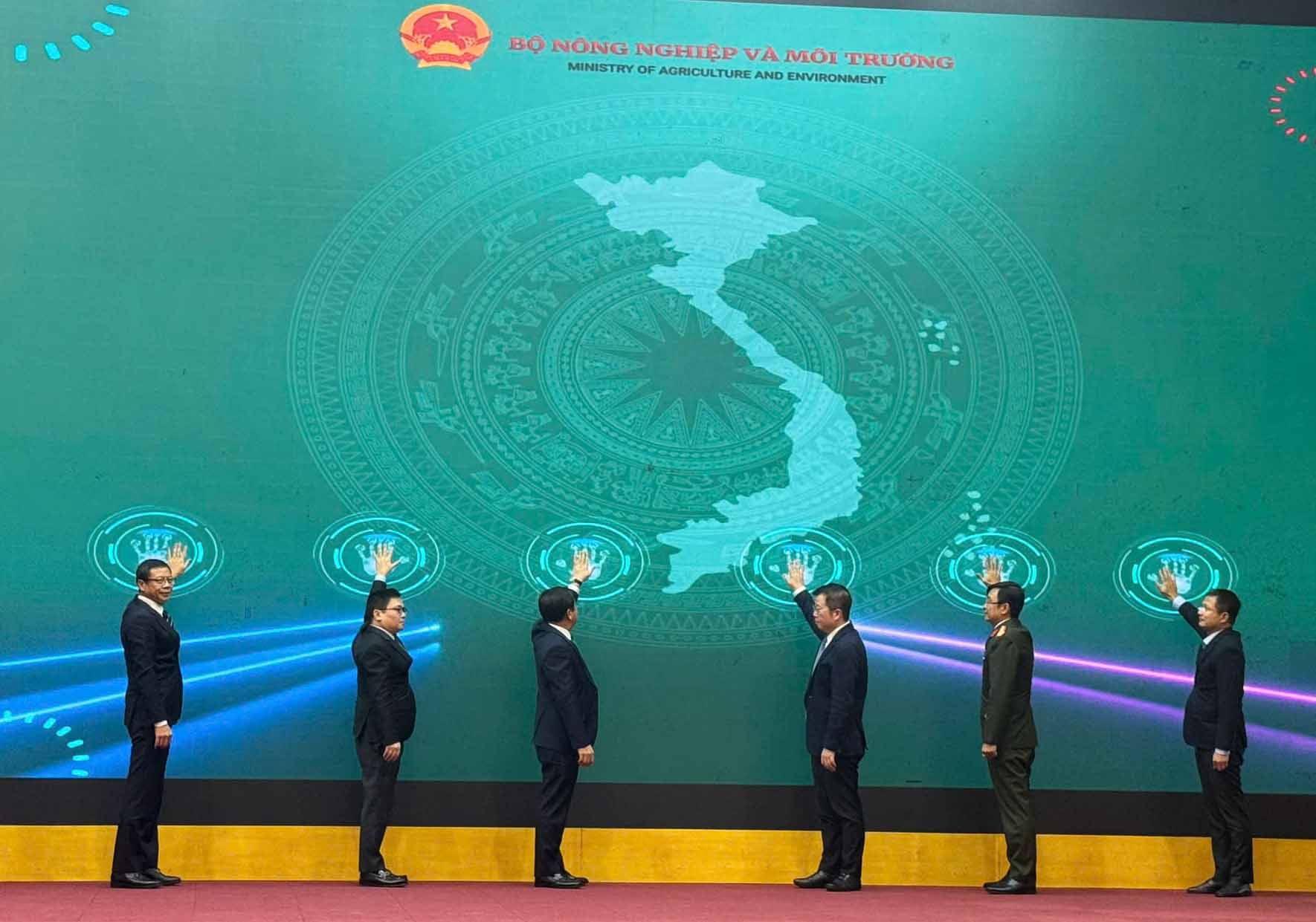 Cac dai bieu an nut ra mat He thong truy xuat 