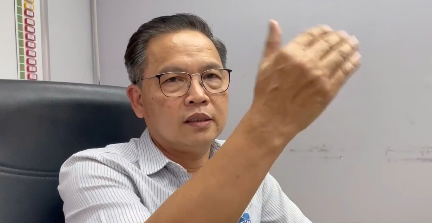 Ong Nguyen Thanh Hoang - Chu tich CDCS cong ty. Anh: Dinh Trong