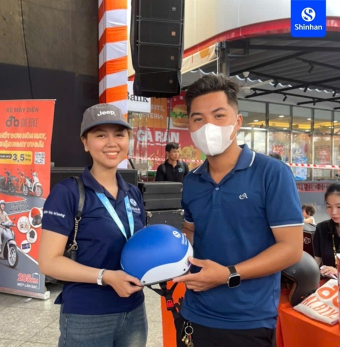 Anh: Shinhan Finance