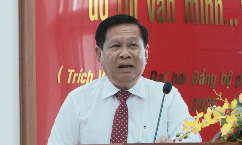 Ong Mai Hoang Khoi – Bi thu Dang uy phuong Rach Gia phat bieu tai hoi nghi. Anh: Nguyen Anh