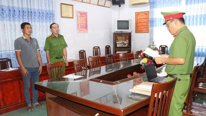 Hút cát trái phép trên sông Cổ Chiên, thanh niên ở Đồng Tháp bị khởi tố