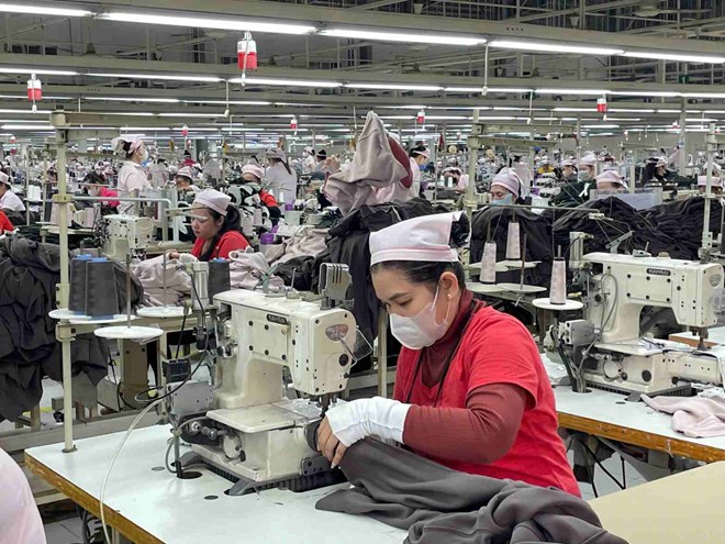 Điều 9 Nghị định số 338/2025/NĐ-CP của Chính phủ đề cập đến hồ sơ vay vốn đối với cơ sở sản xuất, kinh doanh. Ảnh: Đình Trọng