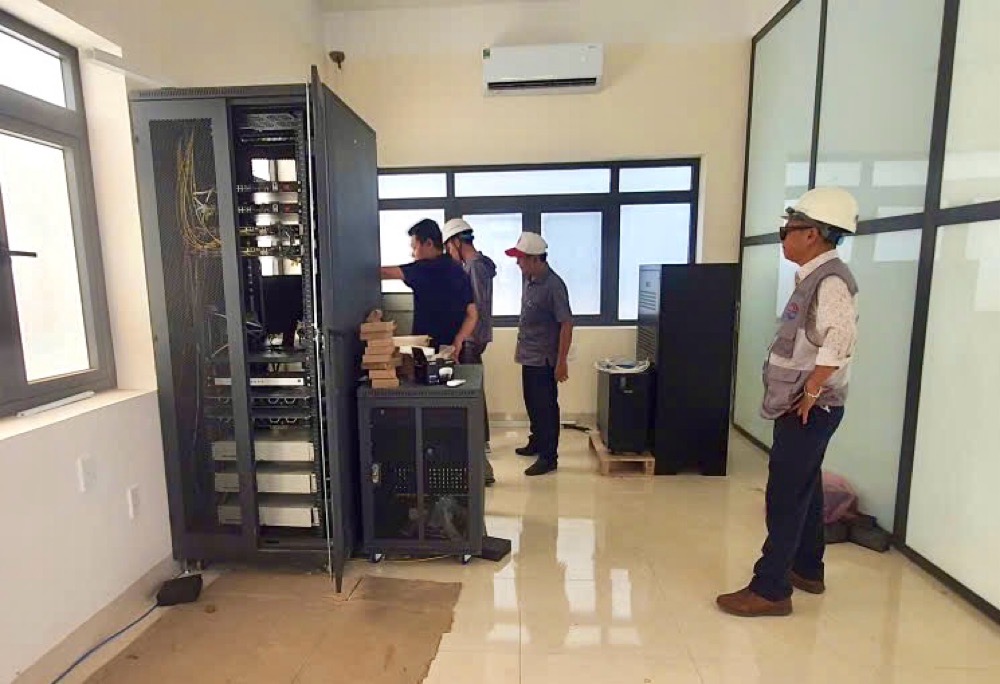 He thong ky thuat, duong truyen cua he thong thu phi. Anh: Duy Tuan 