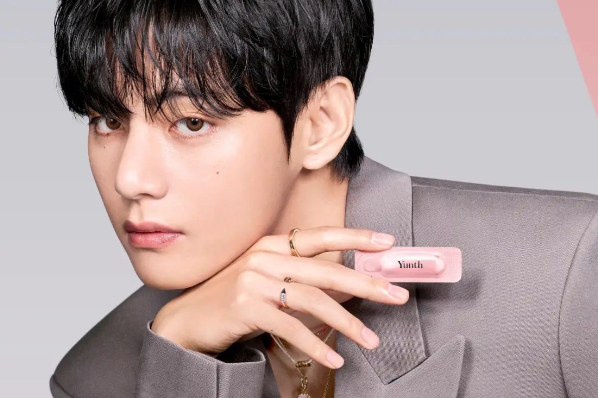 남성 가수 V(BTS)가 브랜드 매출을 강력하게 촉진하고 있습니다. 사진: 롯데