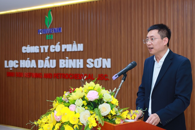 Pho Tong Giam doc BSR Mai Tuan Dat phat bieu khai mac tai Hoi nghi