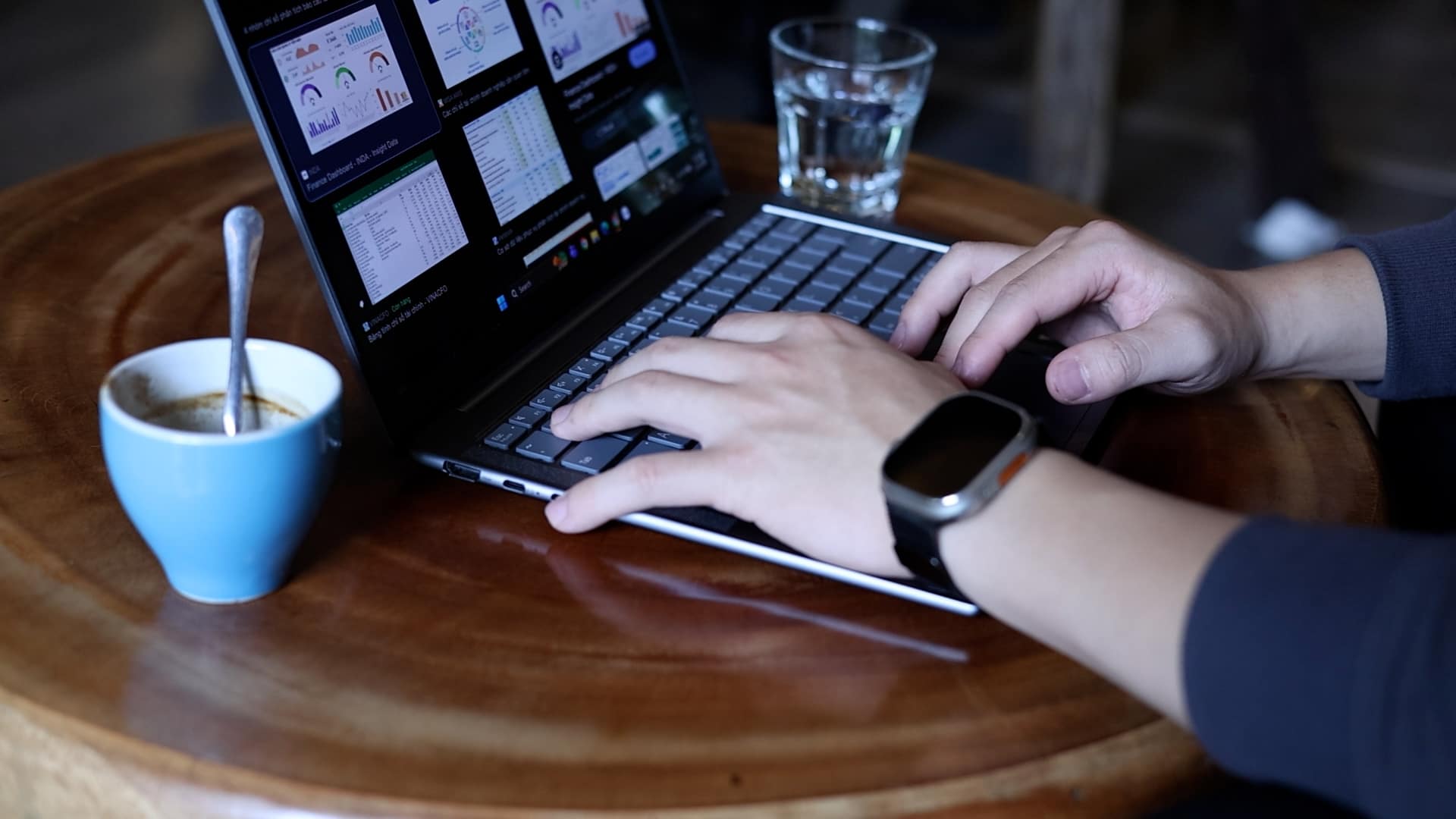 L'adultere est revele en ligne, la vie privee a du mal a retrouver la paix. Photo d'illustration: Huyen Trang