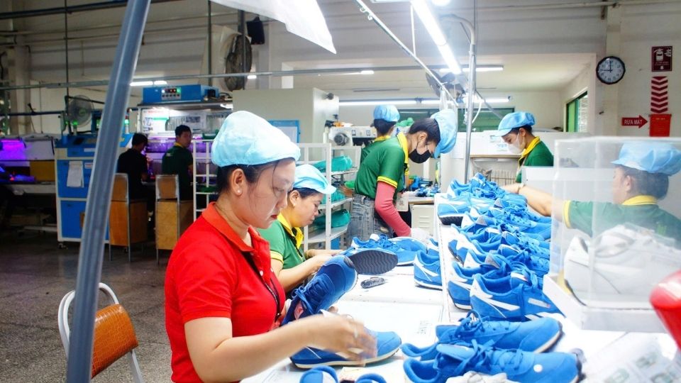 Vinh Long Trade Union deploys work tasks and Tet 2026 care plan for union members. Photo: Hoang Loc