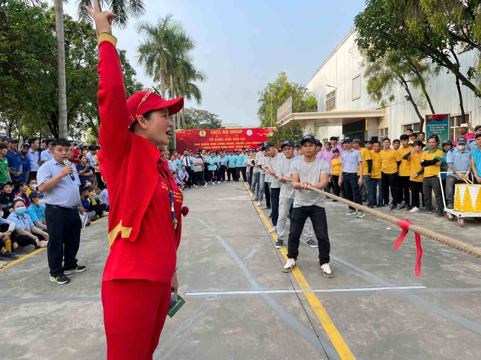 Co 16 doi tham gia thi dau keo co. Anh: Dinh Trong