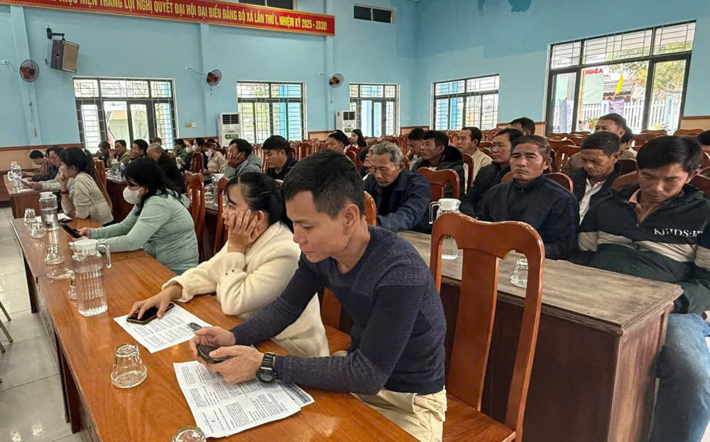 Union members and workers of Thang An Commune Trade Union, Da Nang organize a conference. Photo: Da Nang Trade Union.
