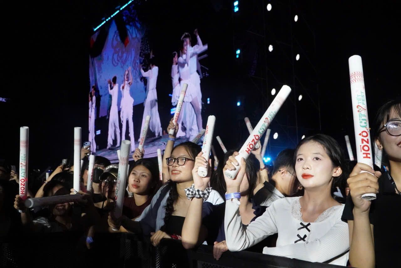 Khan gia bung no tai chuong trinh.