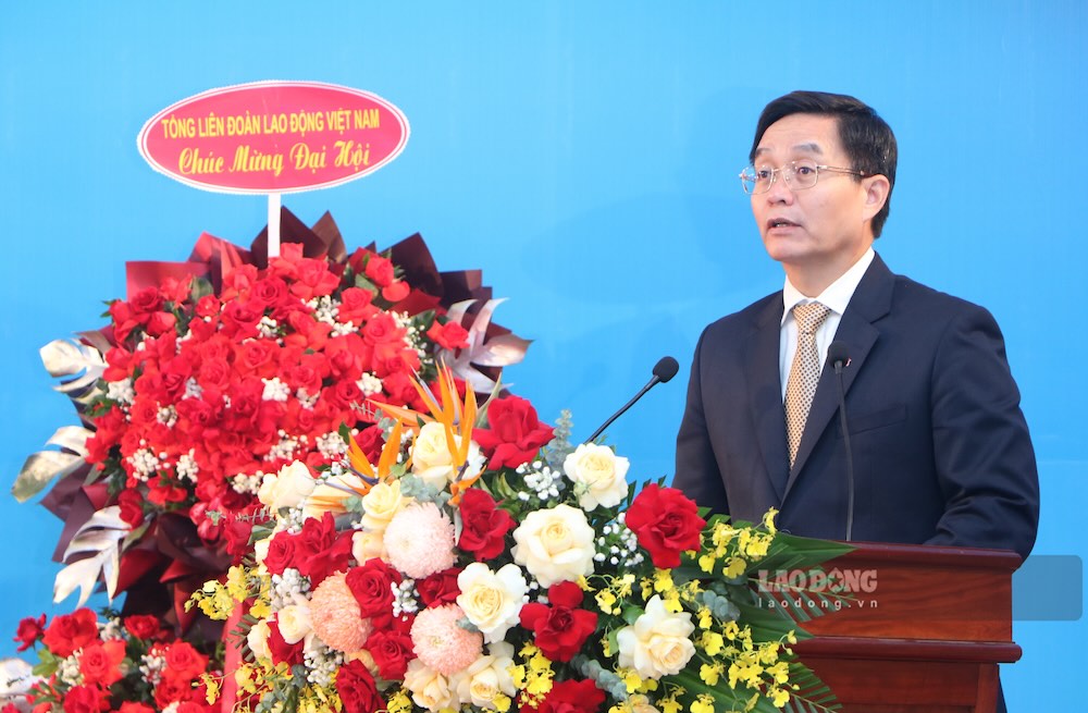 Bi thu Thanh uy Hue phat bieu tai dai hoi. Anh: Nguyen Luan.