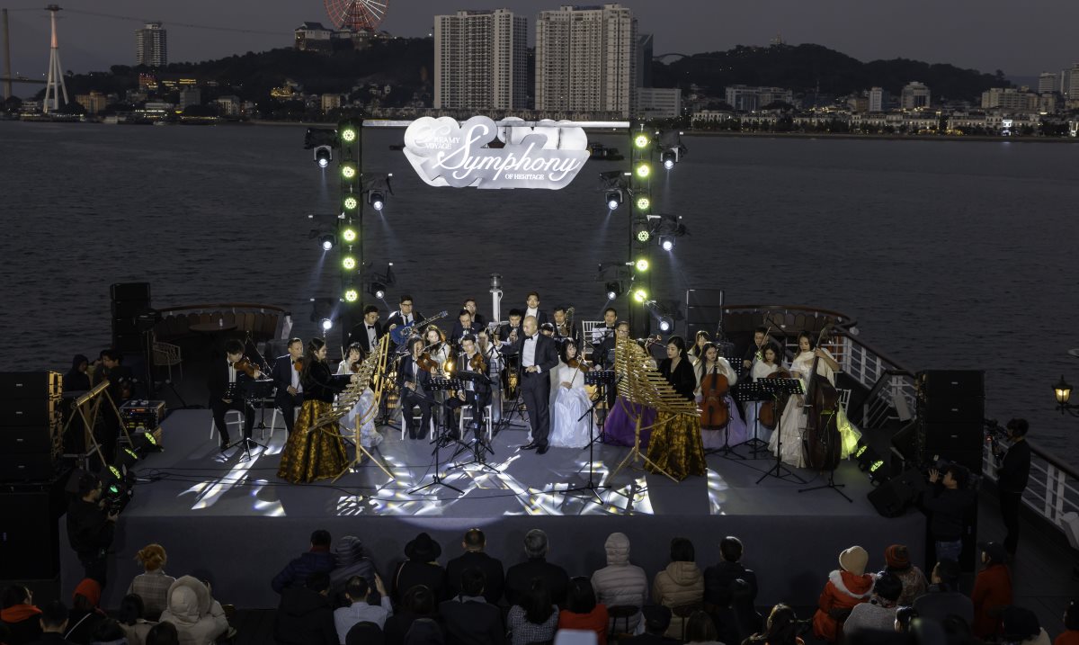 Se co nhung bua tiec am nhac tren tau du lich vinh Ha Long phuc vu du khach dip Tet Duong lich 2026. Anh: Nguyen Hung