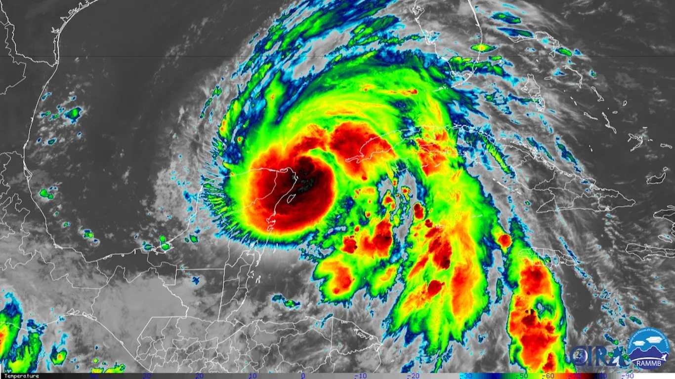 Satellite image of Hurricane Helene strengthening as it enters the Gulf of Mexico on September 25, 2024. Photo: RAMMB/CIRA