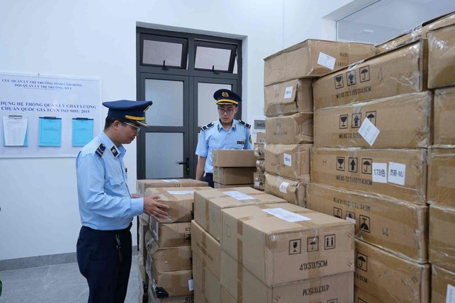 Lâm Đồng đình chỉ lưu hành nhiều loại kem dưỡng da, nước tắm gội
