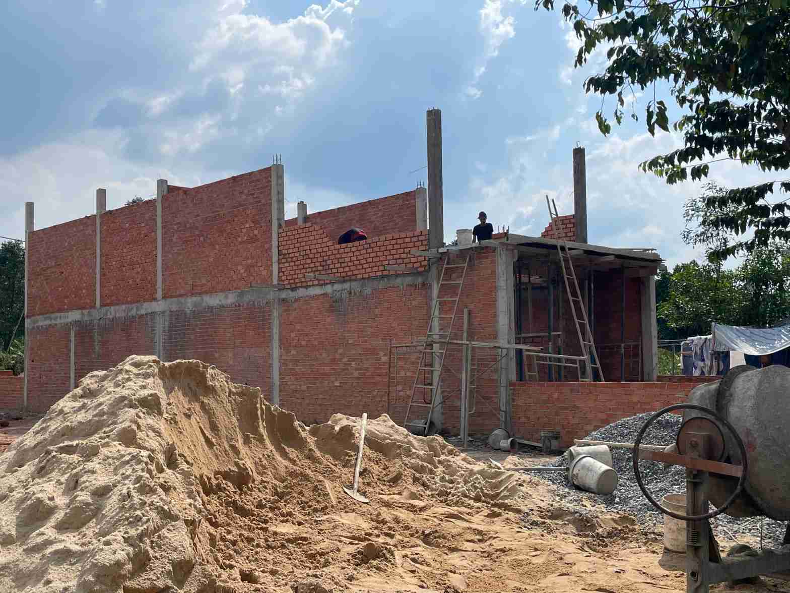 Co hoi mua dat xay nha voi nguoi lao dong kho hon. Anh: Dinh Trong