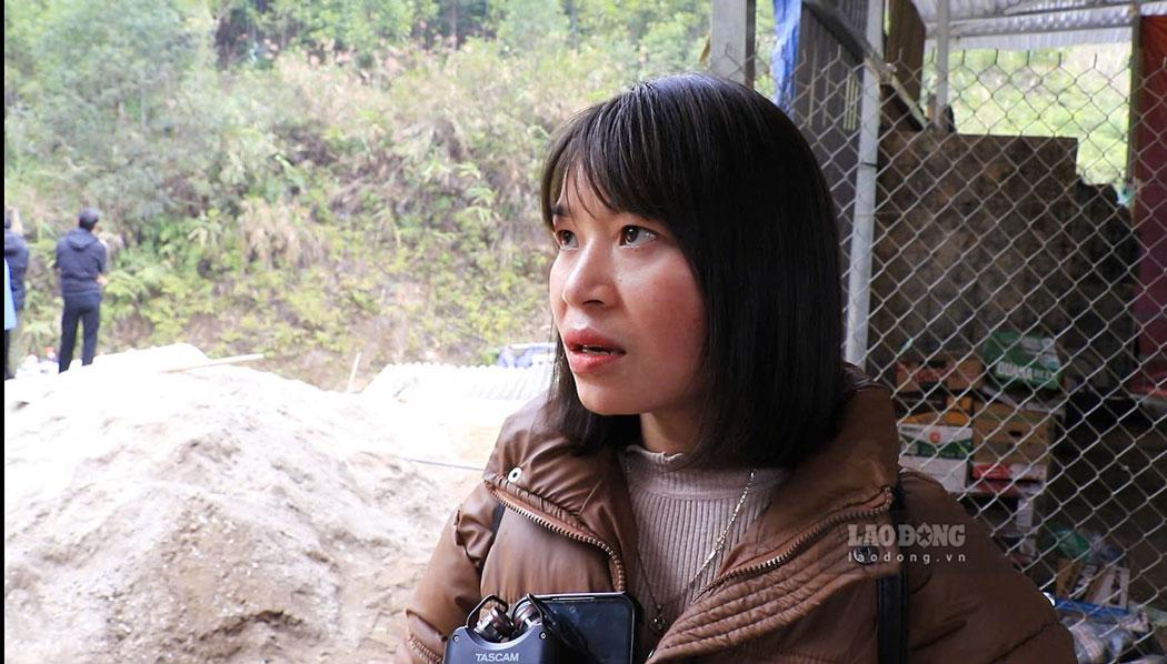 Co Tong Thi Van - Pho Hieu truong Truong mam non Hoa Mi bang hoang truoc su viec. Anh: Van Duc 