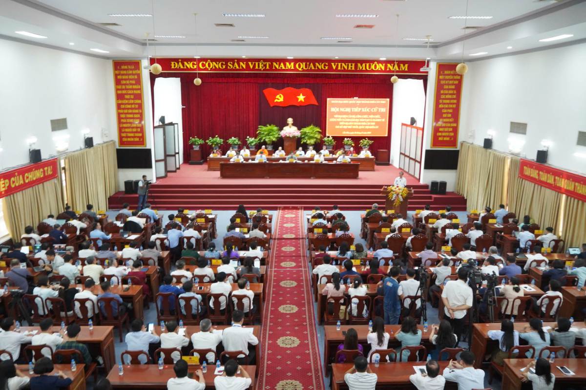 Quang canh buoi tiep xuc. Anh: Ta Quang