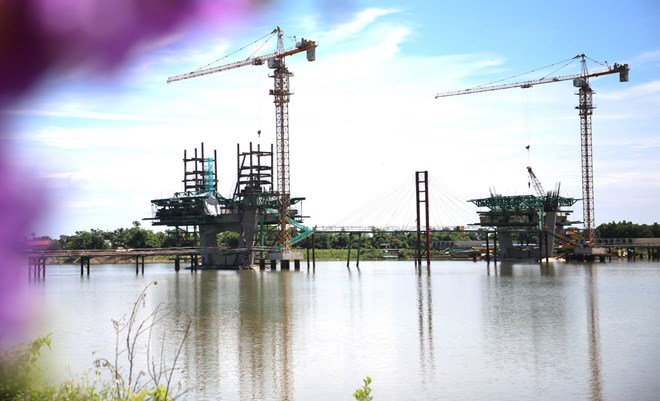 The Inspectorate has just pointed out many violations in the Coastal Road Project connecting the East-West Economic Corridor, Quang Tri province. In the photo is the Thach Han 1 bridge project under the project in mid-2024. Photo: Hung Tho