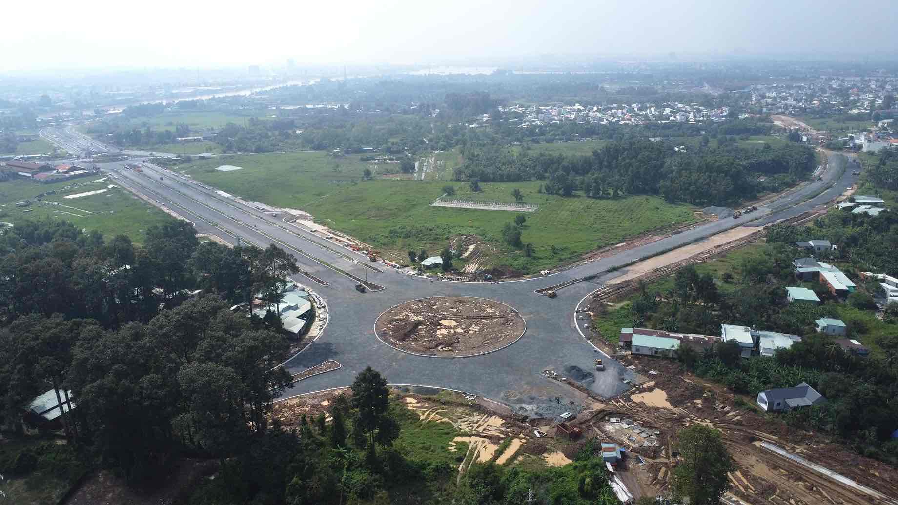 Section de l'intersection du rond-point du projet de route principale de la ville de Bien Hoa (aujourd'hui quartier de Tran Bien, province de Dong Nai). Photo: HAC
