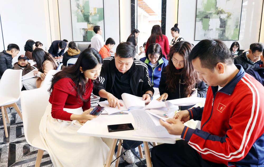 Du an Nha o xa hoi Golden Square thu hut su quan tam cua dong dao nguoi dan dang co nhu cau mua nha tai tinh Lao Cai. Anh: Golden Square