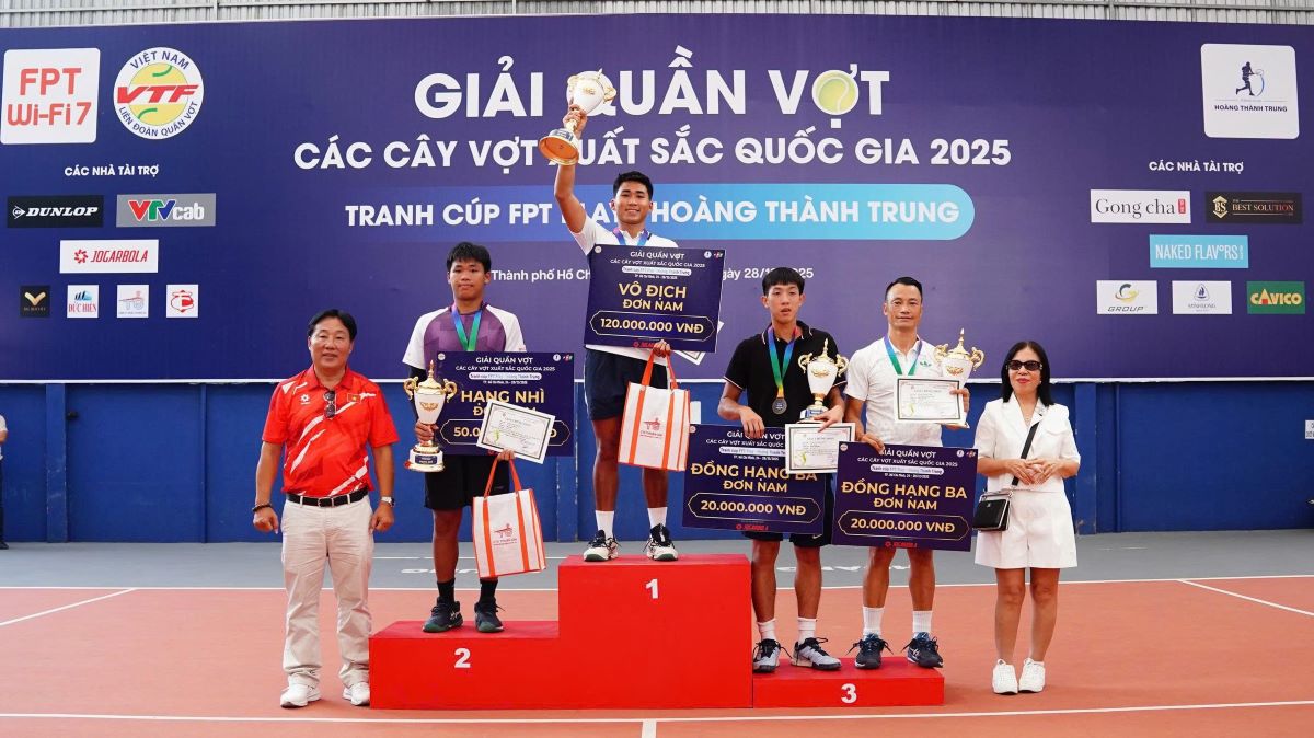 Vu Ha Minh Duc wins the National Excellent Tennis Players Tournament 2025. Photo: VTF
