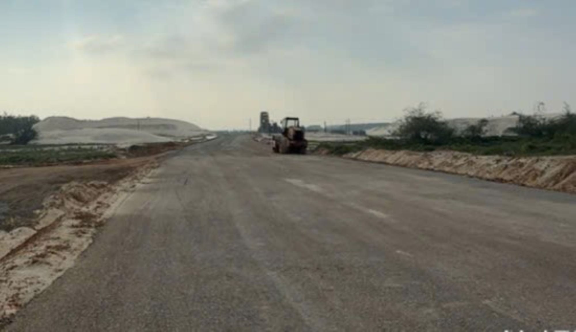 Du an dang day nhanh tien do thi cong va khac phuc cac sai pham. Anh: Hung Tho