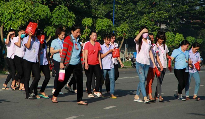 Phuong Dong Garment Joint Stock Company is ready to recruit 1,000 workers from Panko Vina Co., Ltd. to work at the company's new factories. Photo: Dinh Trong