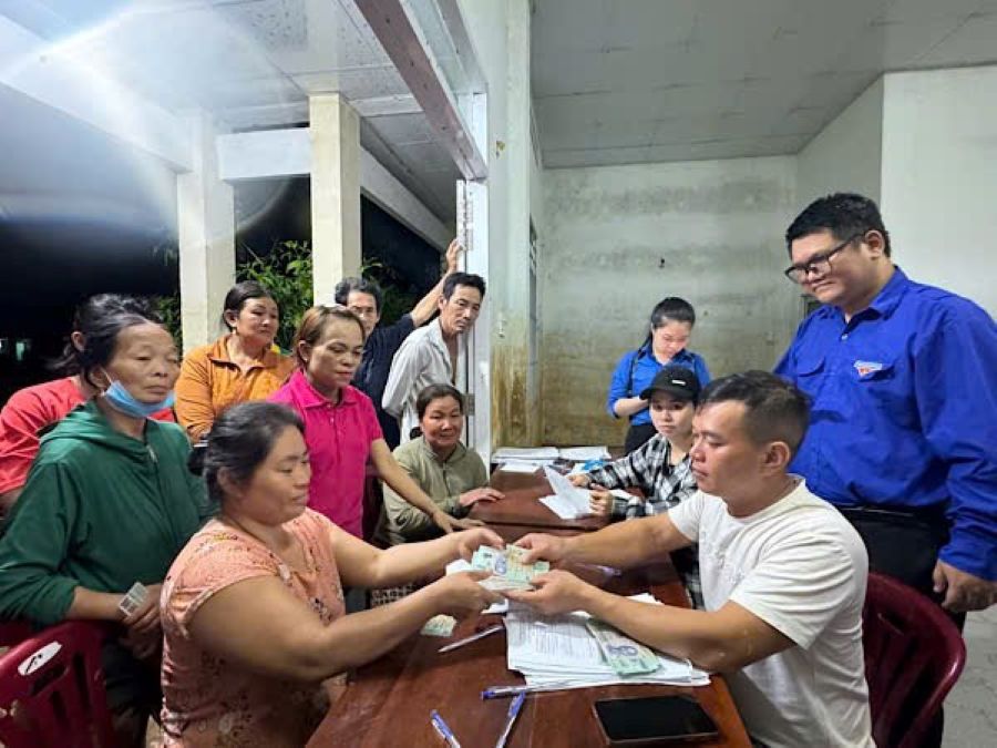 Khanh Hoa expands the beneficiaries of damage support in the recent storm and flood. Photo: Phuong Linh