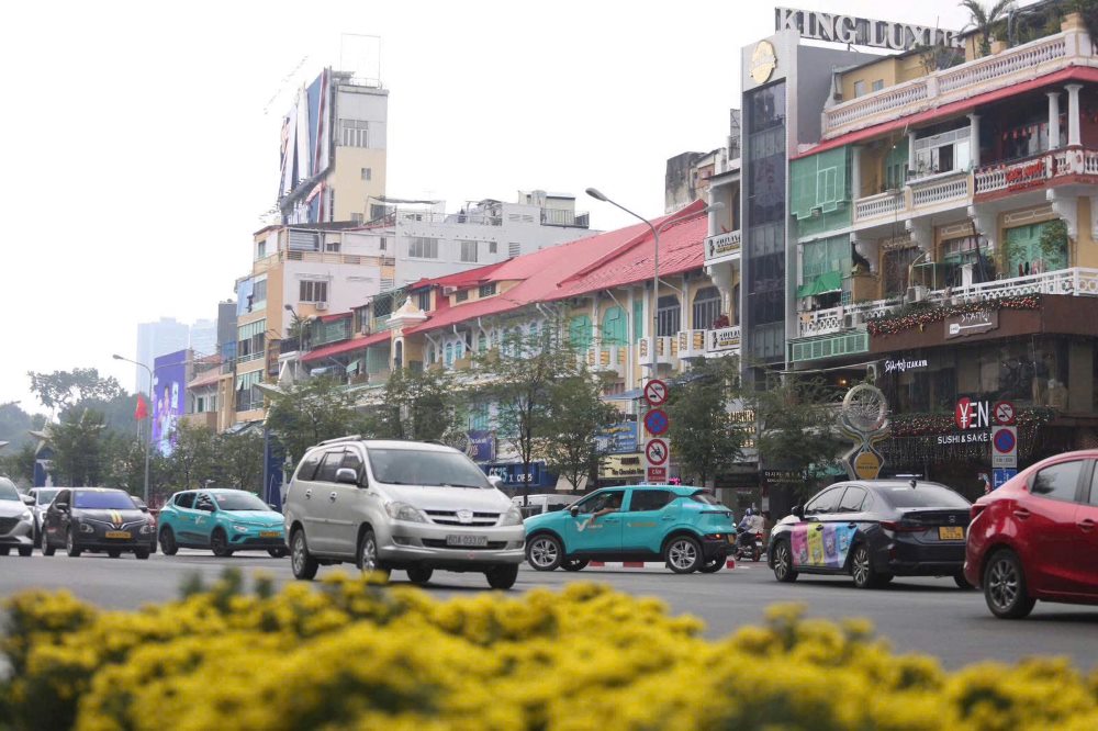 Tuyen duong Le Loi da thay ao moi. Ảnh: Thai Bao
