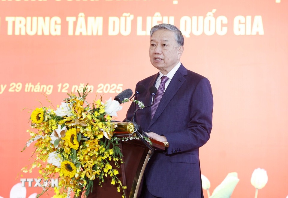 General Secretary To Lam emphasized the requirement to make data a strategic resource, a new type of resource. Photo: VNA