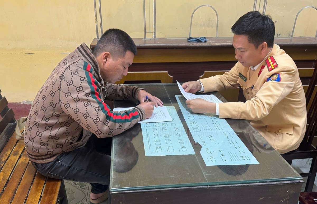 Lái xe Lê Quang Hạnh bị xử phạt 5 triệu đồng. Ảnh: Công an tỉnh Ninh Bình