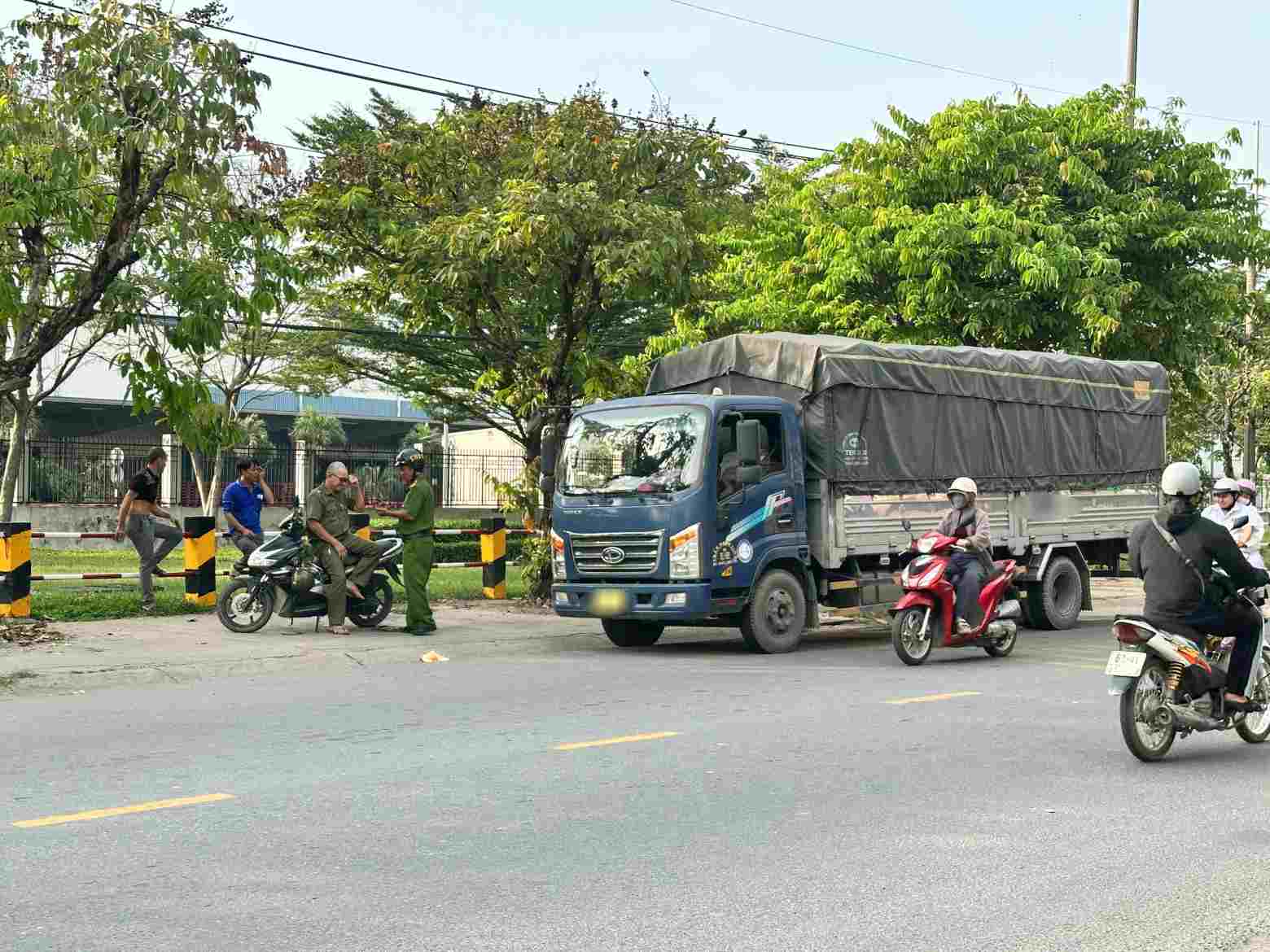 Nguyen nhan vu tai nan dang duoc dieu tra lam ro. Anh: Dinh Trong