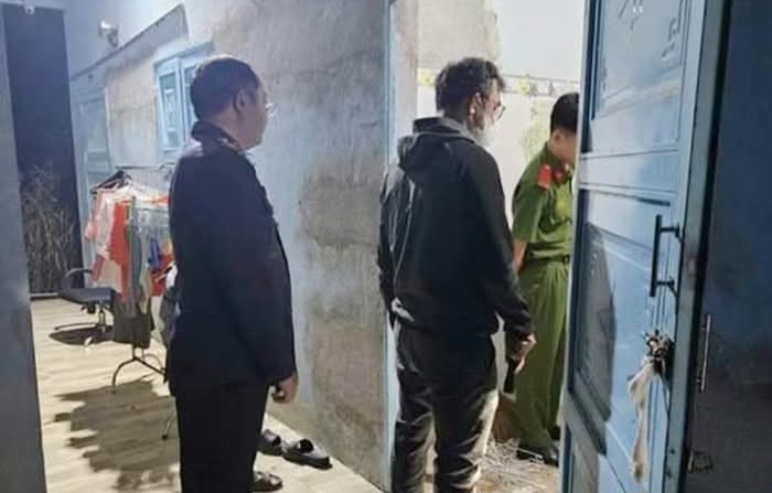 Co quan chuc nang Da Nang dieu tra nguyen nhan chau be 8 thang tuoi tu vong bat thuong trong phong tro. Anh: VKS KV 10 cung cap